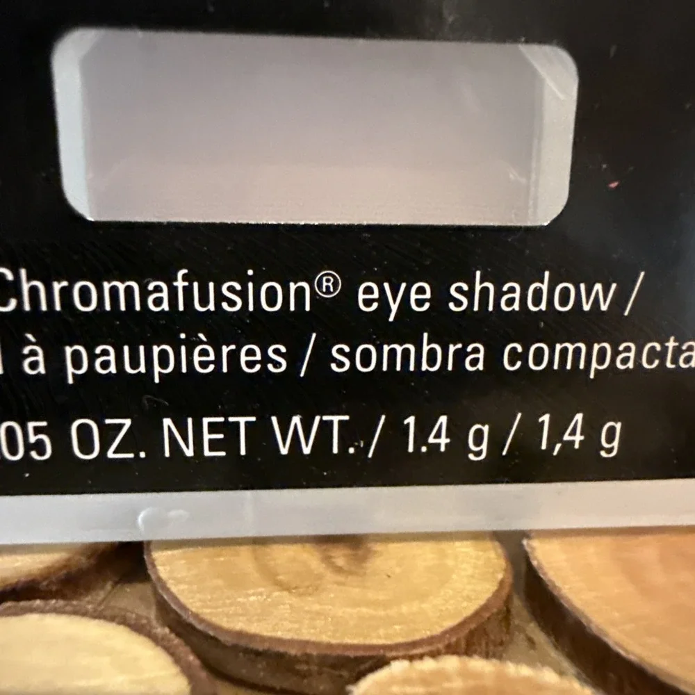 Mary Kay‎ CHROMAFUSION EYE SHADOW 0.05 Oz Hazelnut 107606
